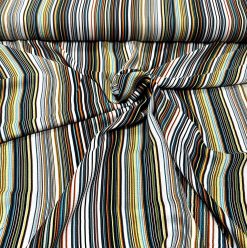 Utforska vårt breda utbud av färgglada och levande klänningsmaterial.