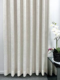beige naturlig hotellgardin